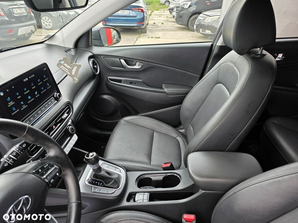 Hyundai Kona - 11