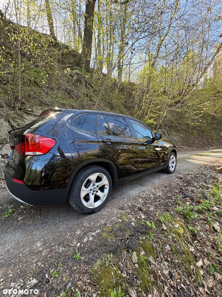 BMW X1 xDrive18d xLine - 4