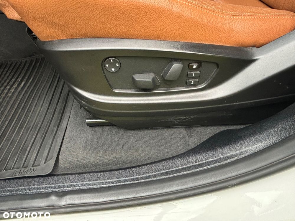 BMW X5 3.5d xDrive - 12
