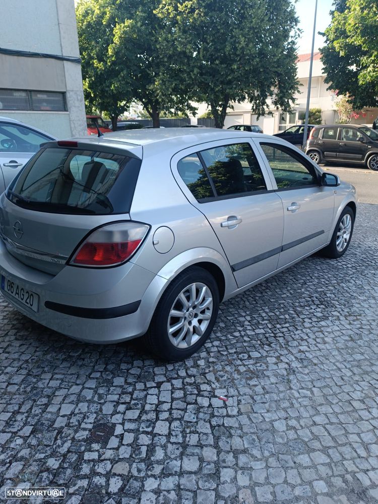 Opel Astra 1.3 CDTI - 4