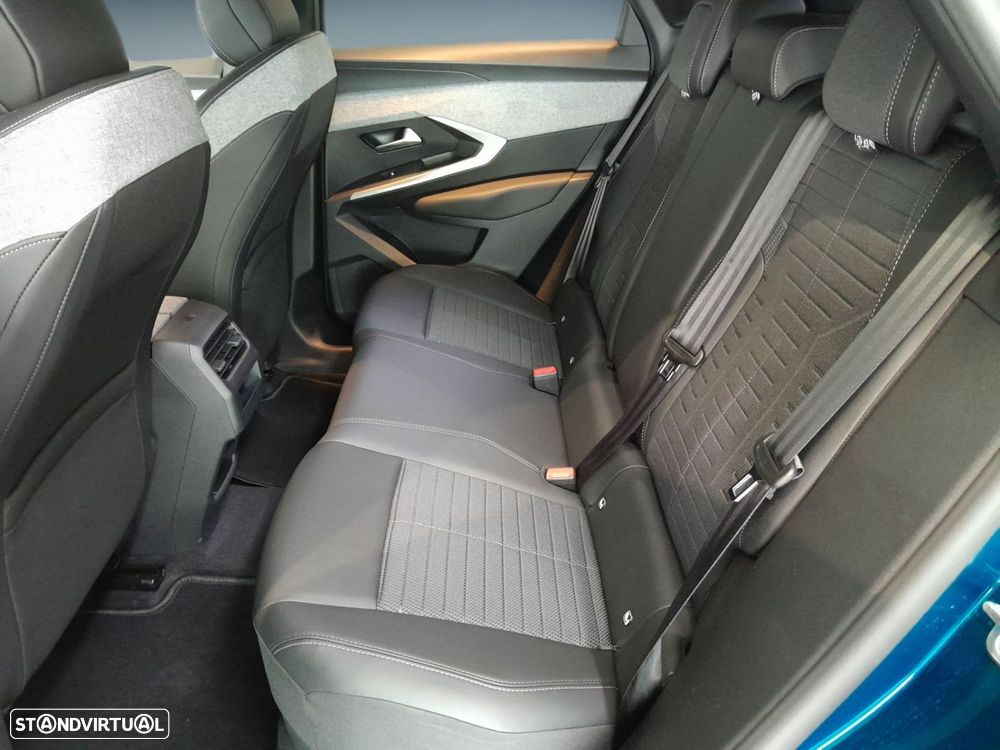 Peugeot E-3008 73 kWh Allure - 10