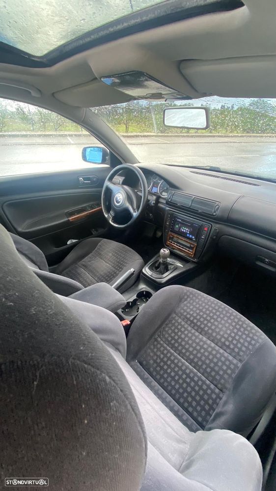 VW Passat Variant 1.9 TDi 4Motion Comfortline - 6