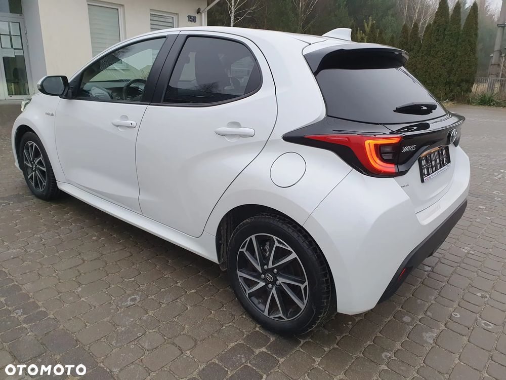 Toyota Yaris - 4