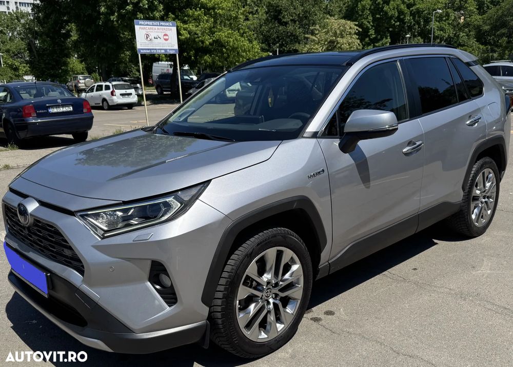 Toyota RAV4 - 4