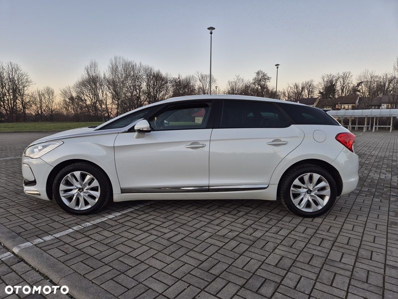 Citroën DS5 HDi 165 Business - 6