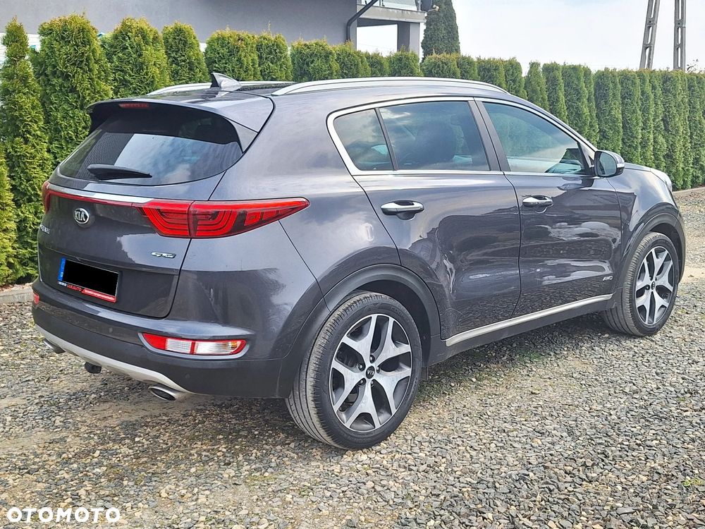 Kia Sportage 2,0 CRDI AWD GT Line - 3