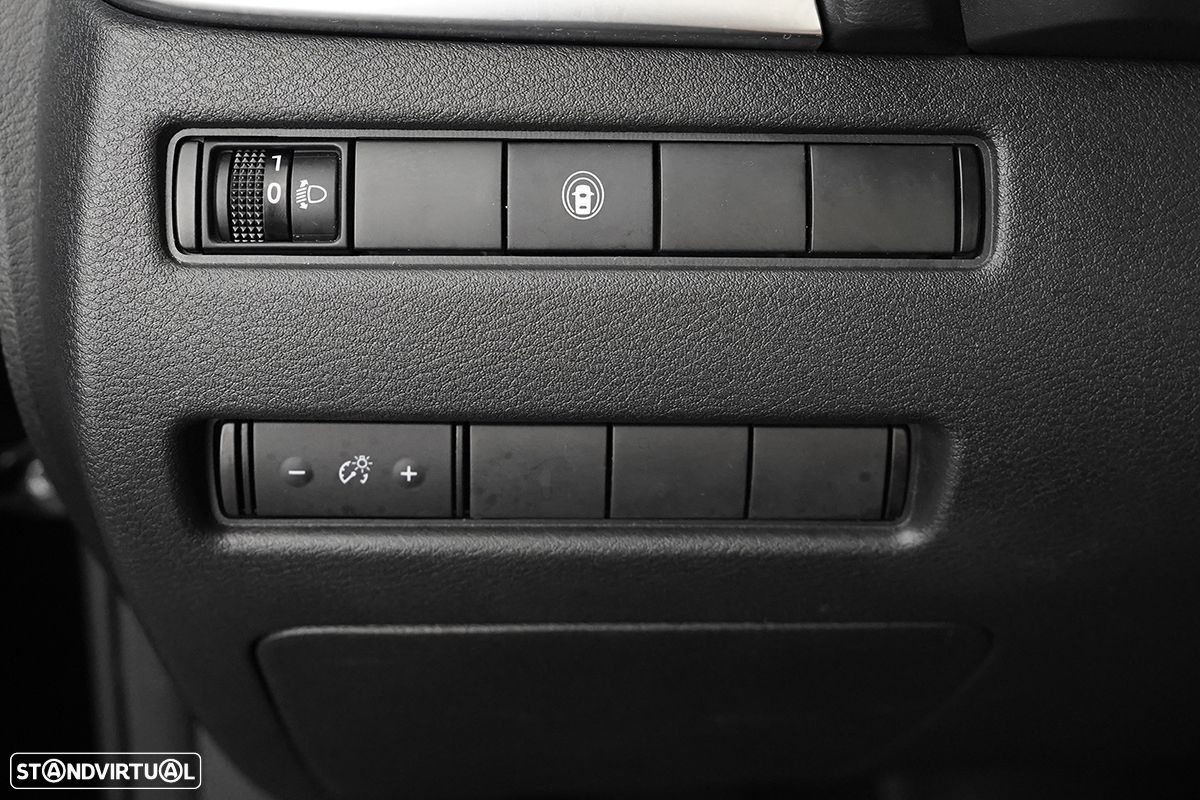 Nissan X-Trail 1.5 e-Power N-Connecta 7L e-4force - 19