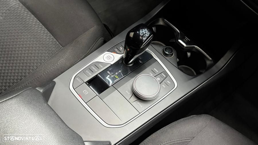 BMW 116 d Line Sport Auto - 24