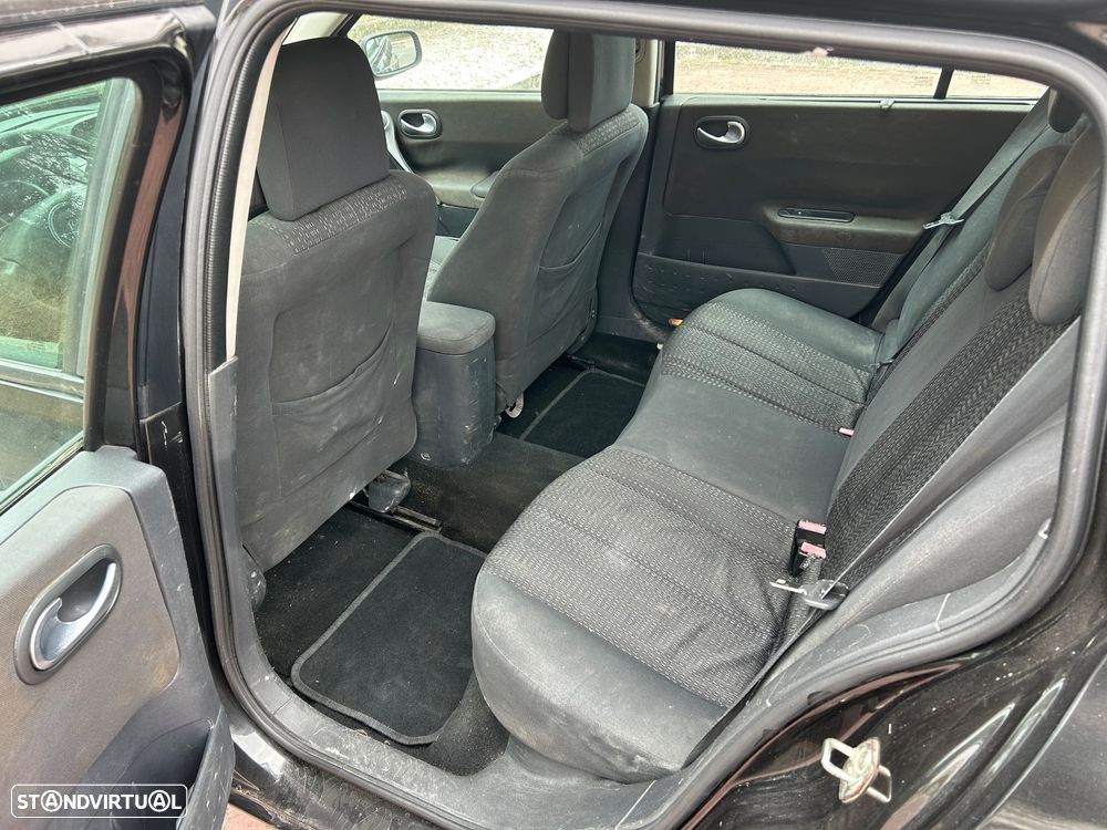 Renault Mégane Break 1.5 dCi Confort - 6