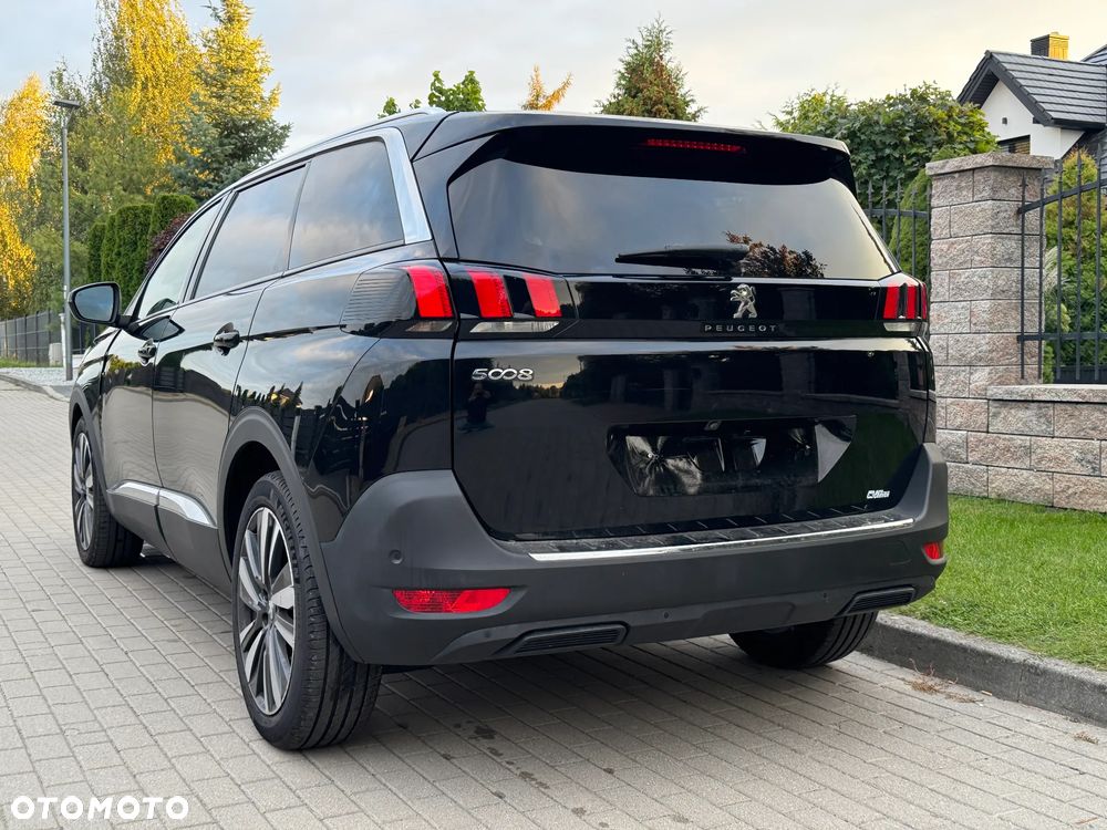 Peugeot 5008 1.6 PureTech Allure S&S EAT8 - 8