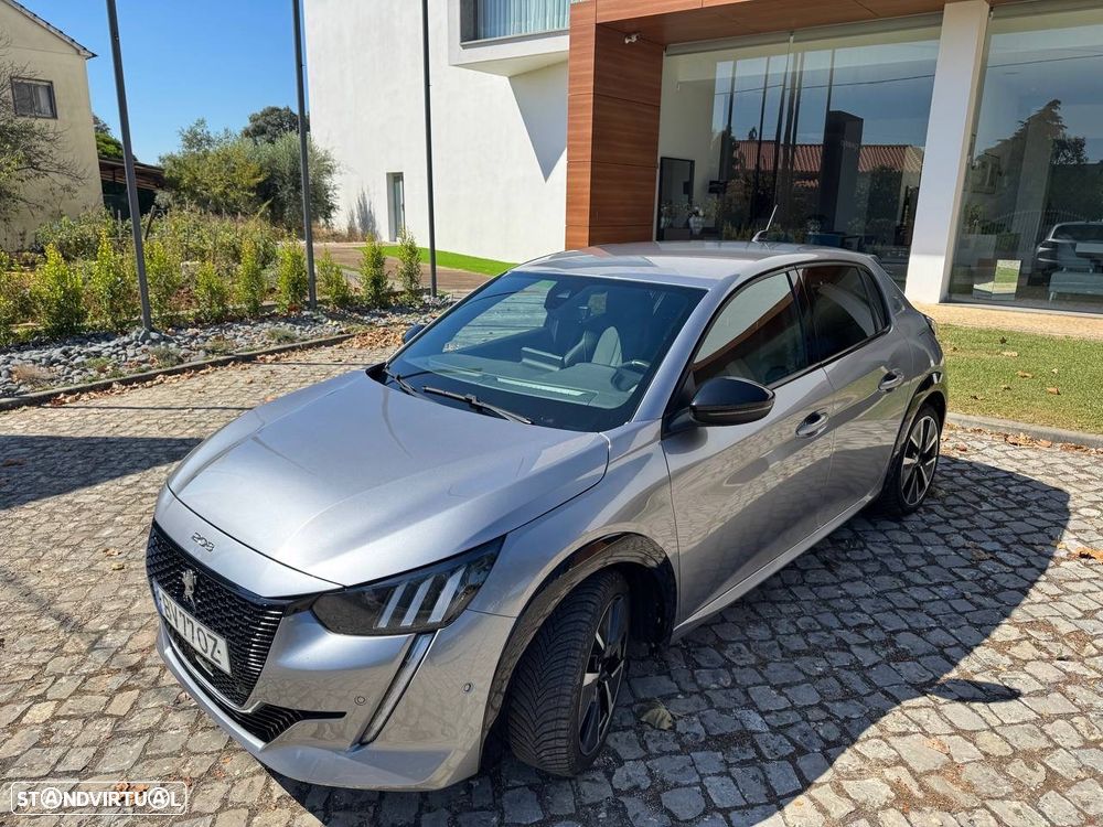 Peugeot e-208 50 kWh GT - 12