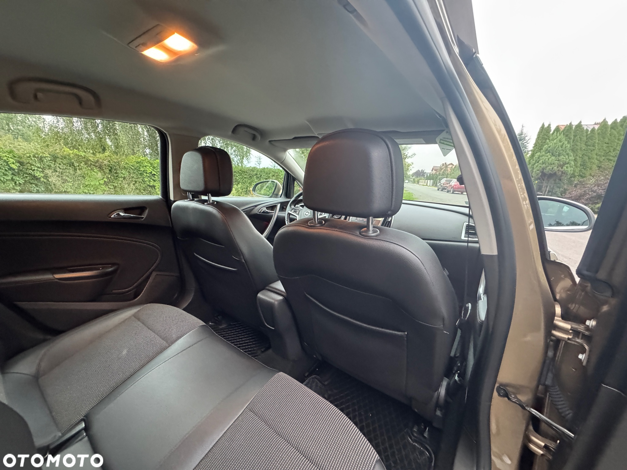 Opel Astra IV 1.7 CDTI Enjoy S&S - 27
