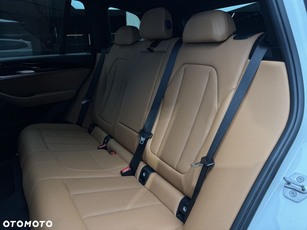 BMW X3 xDrive30e - 15