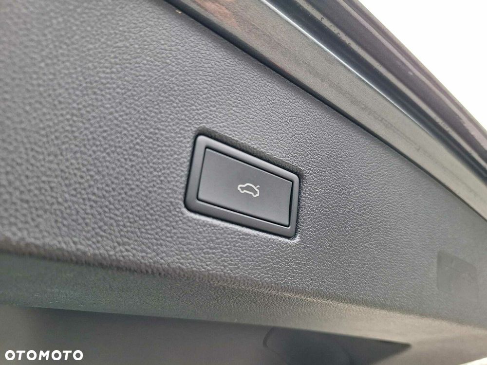 Volkswagen T-Roc 1.5 TSI Style DSG - 25