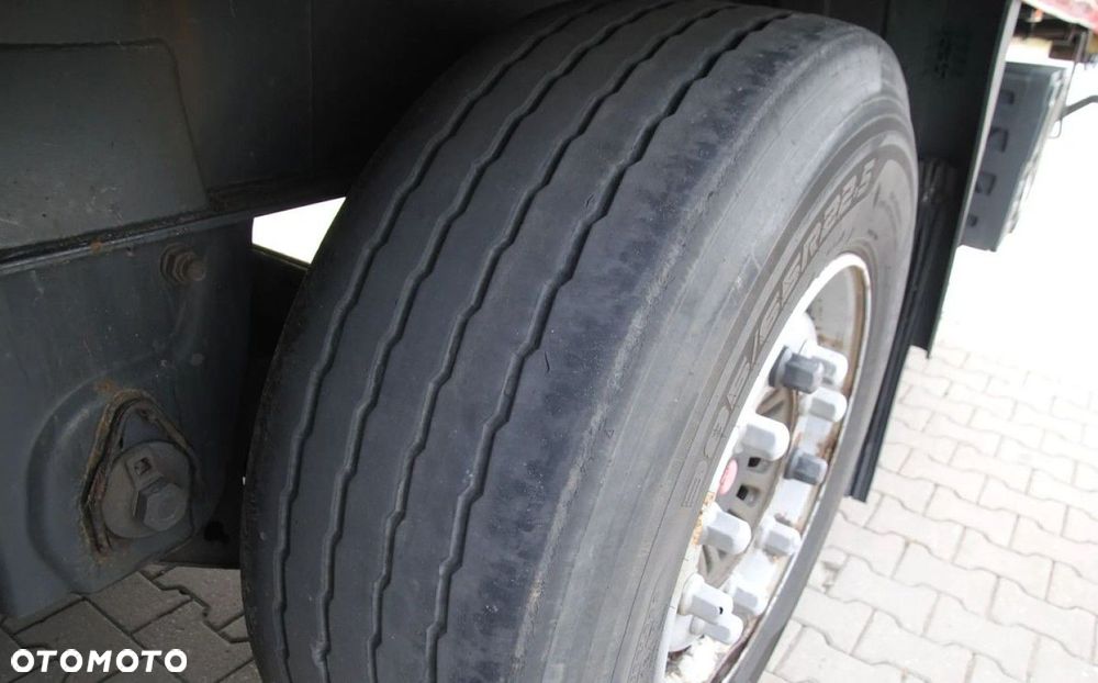 Wielton Podnoszona oś, SAF - 18