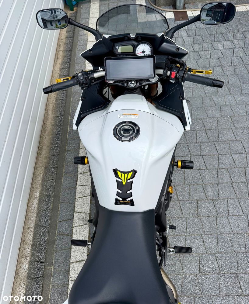 Yamaha FZ8 - 11