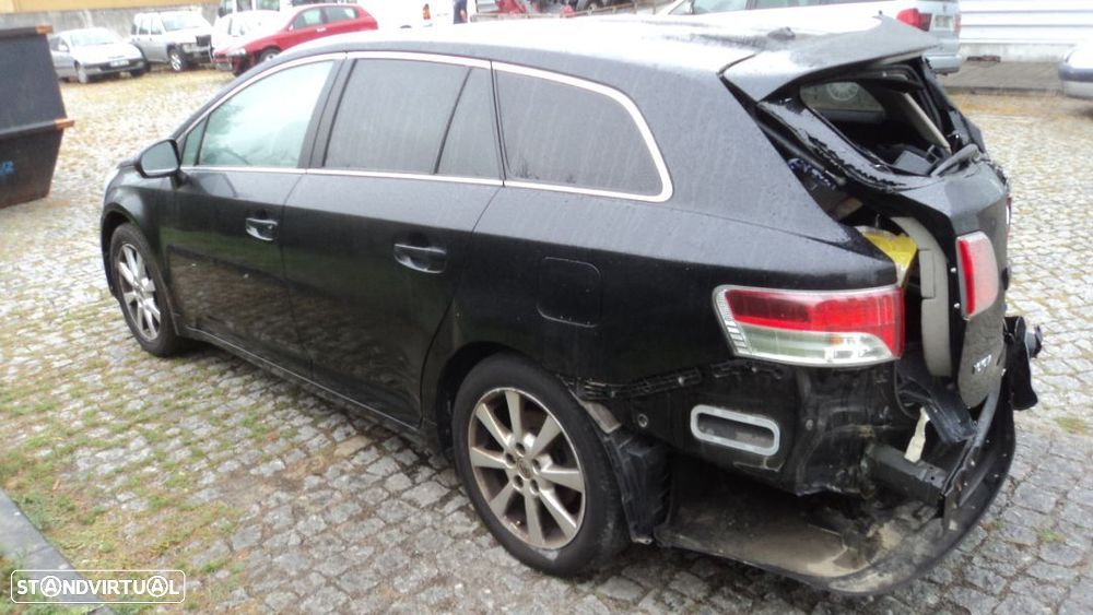 Toyota Avensis 2.2 D-4D 150cv SW 2009  - Para Peças - 9