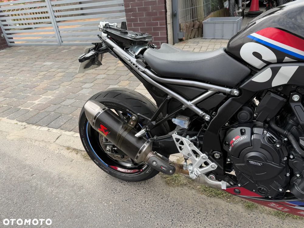 Suzuki GSX-R - 22