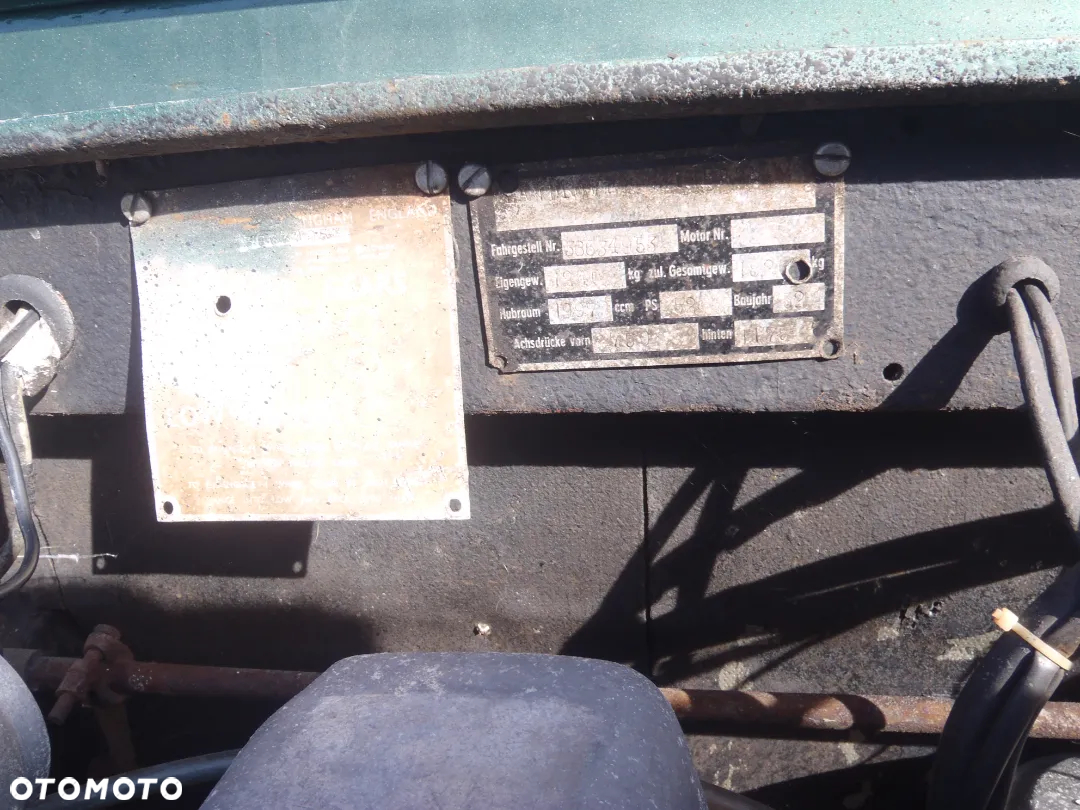 Land Rover Inny - 11