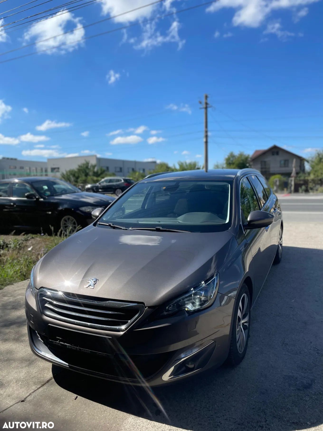 Peugeot 308 1.2 L PureTech Turbo Access - 1
