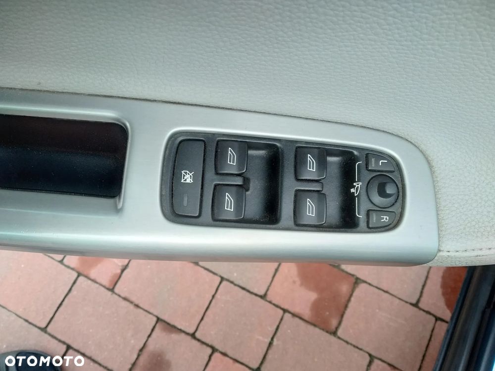 Volvo V50 2.0D Summum - 4