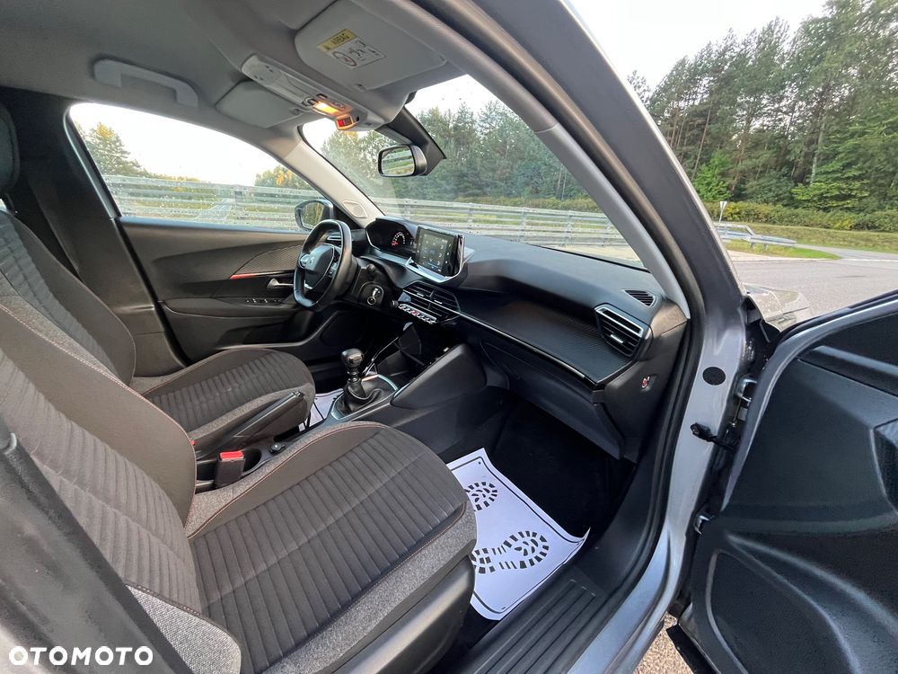 Peugeot 2008 1.2 PureTech Active S&S - 9