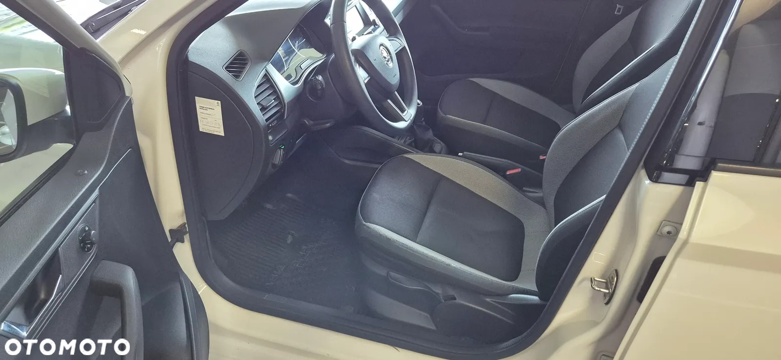 Skoda Fabia 1.0 TSI Ambition - 10