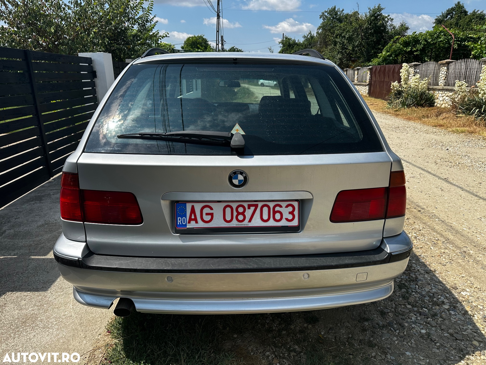 BMW Seria 5 523i Touring - 5