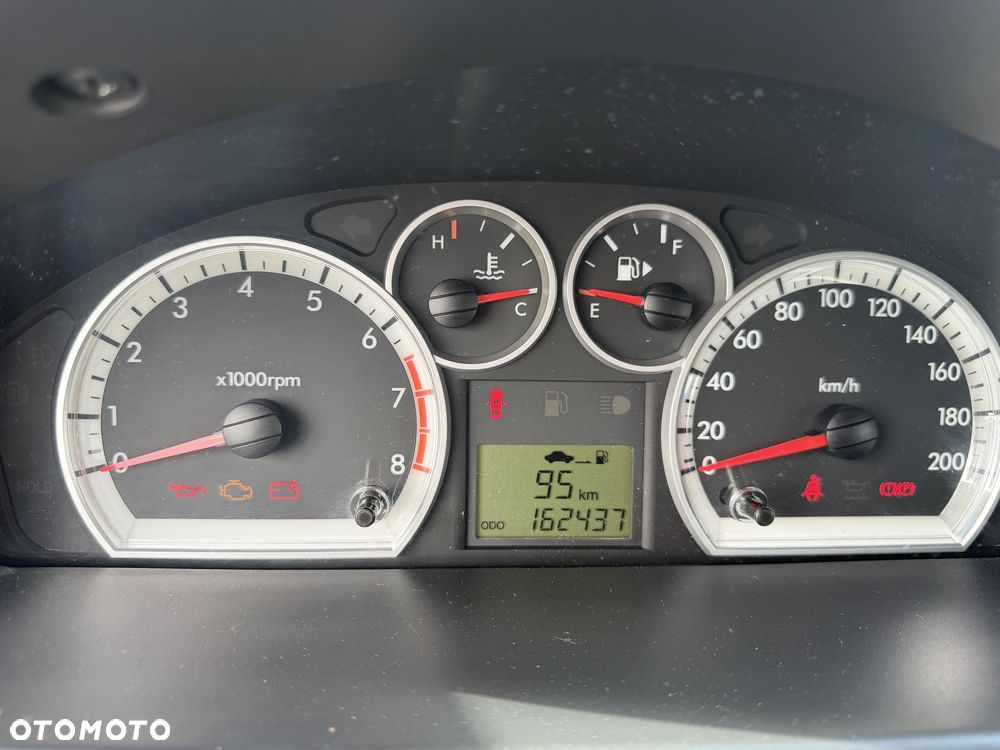 Chevrolet Aveo - 12
