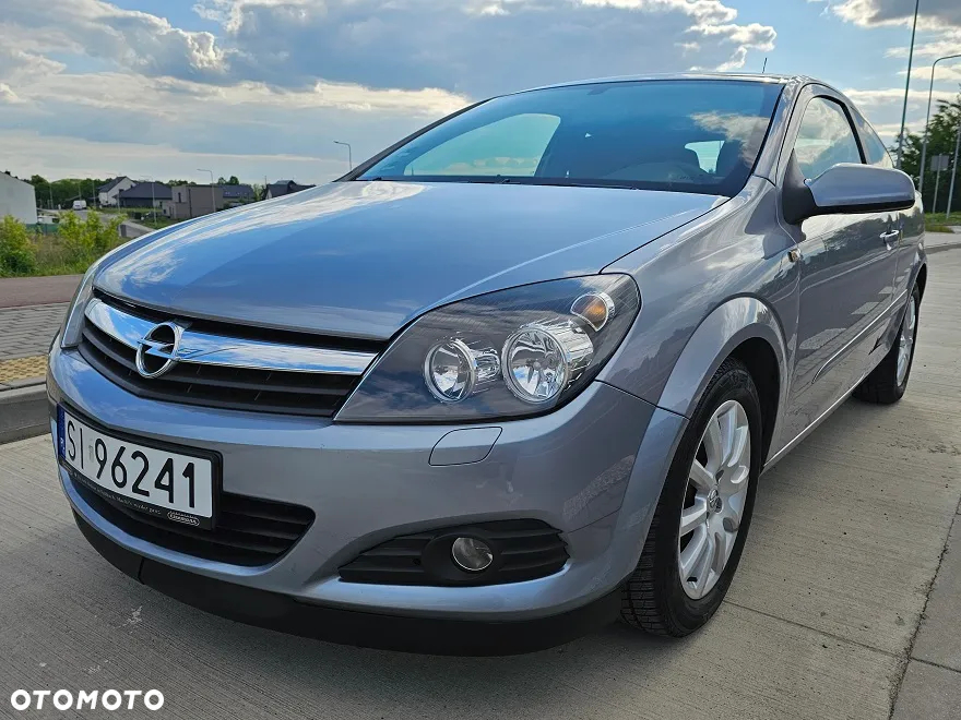 Opel Astra GTC 1.6 Edition Plus - 9