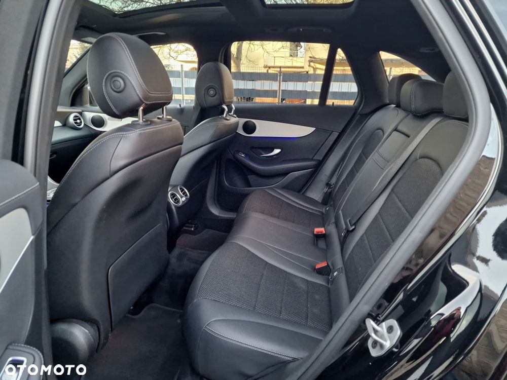 Mercedes-Benz GLC - 22