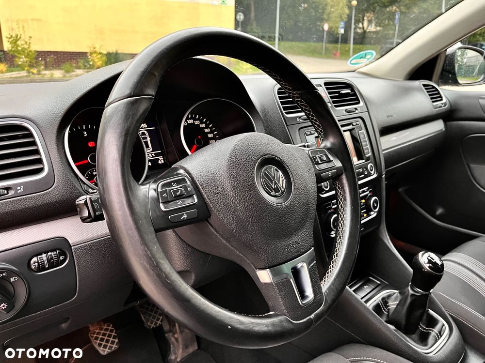 Volkswagen Golf 2.0 TDI DPF MATCH - 16
