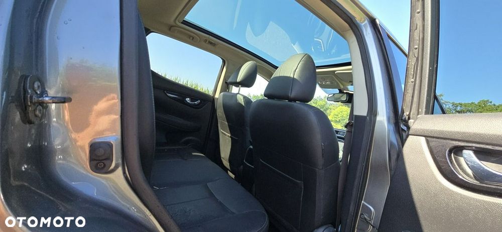 Nissan Qashqai - 25