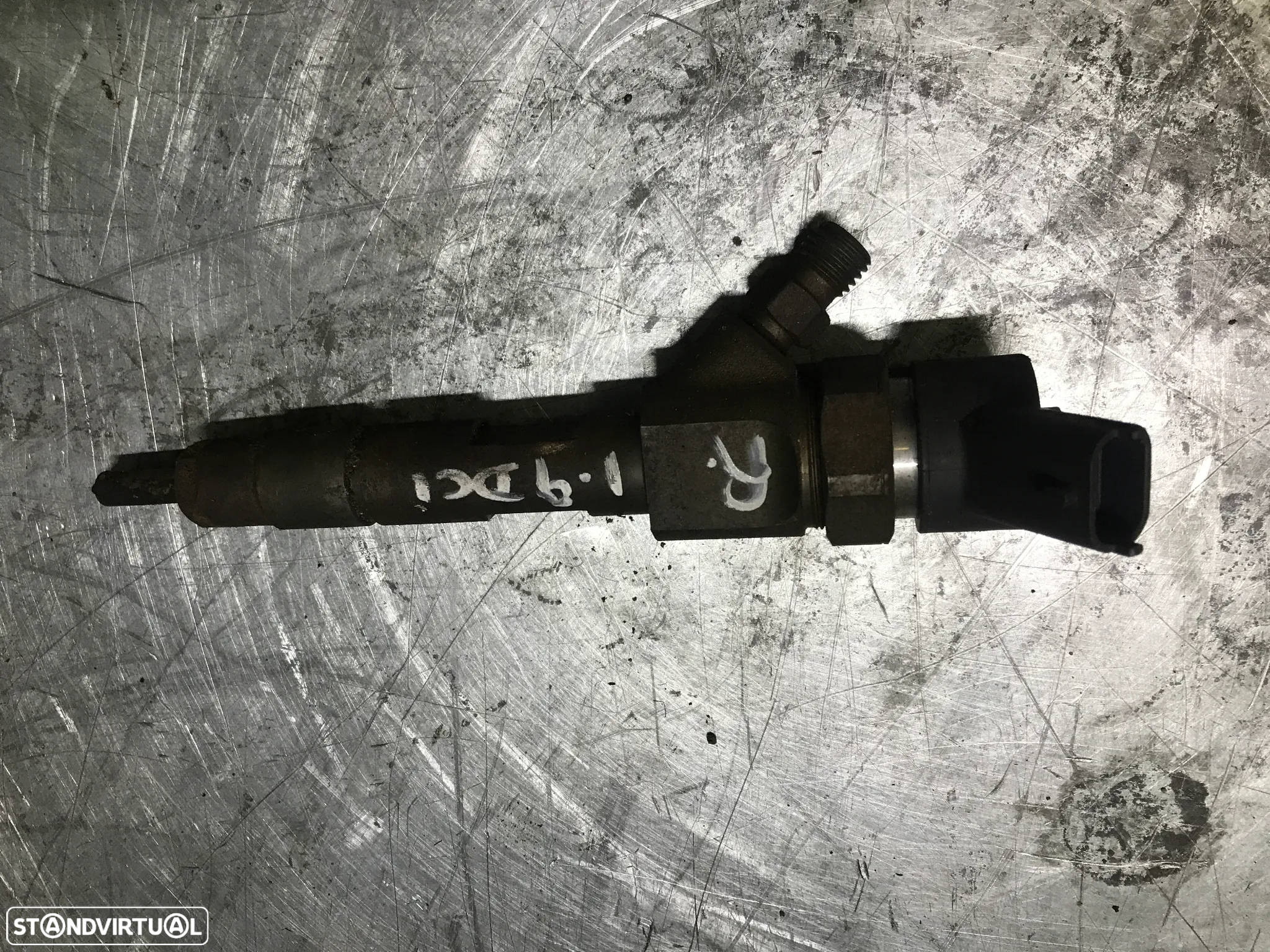 INJECTOR / INJETOR RENAULT LAGUNA 1.9DCI 7700111014 0445110021 - 2