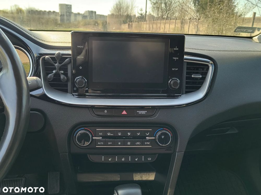 Kia Ceed 1.5 T-GDI L DCT - 24