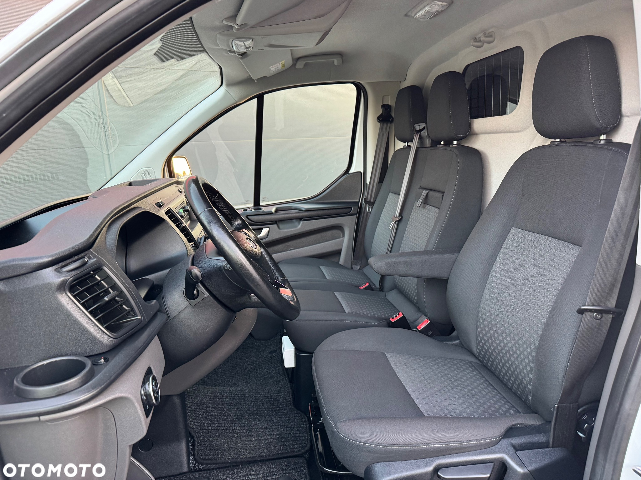 Ford Transit Custom - 6