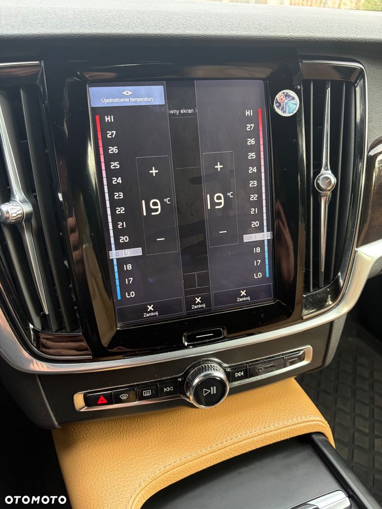 Volvo V90 D4 Geartronic Momentum Pro - 12