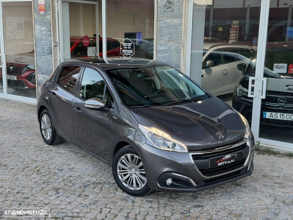 Peugeot 208 2018 photo 3
