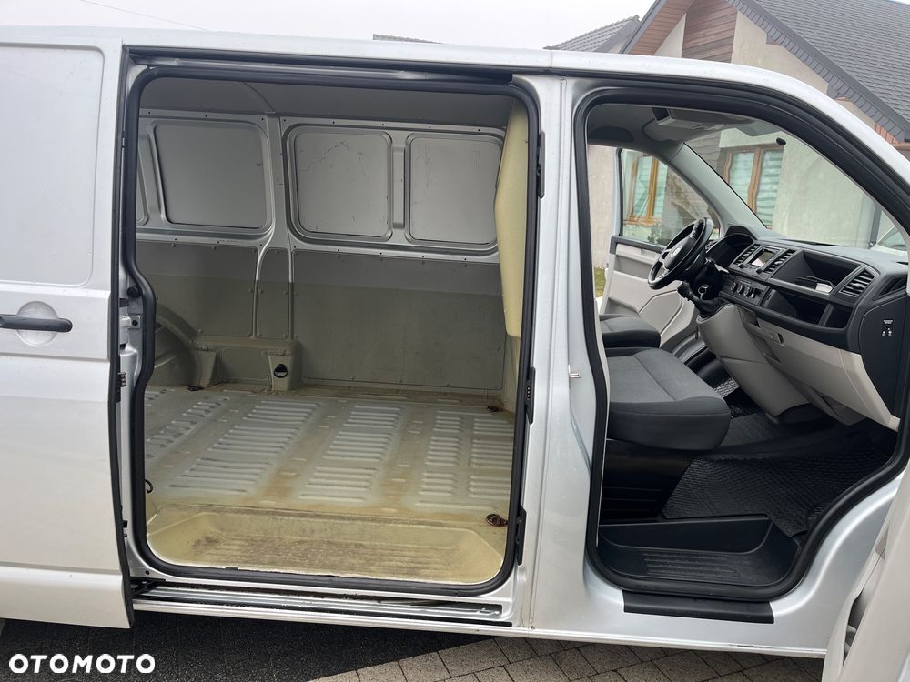 Volkswagen Transporter - 10