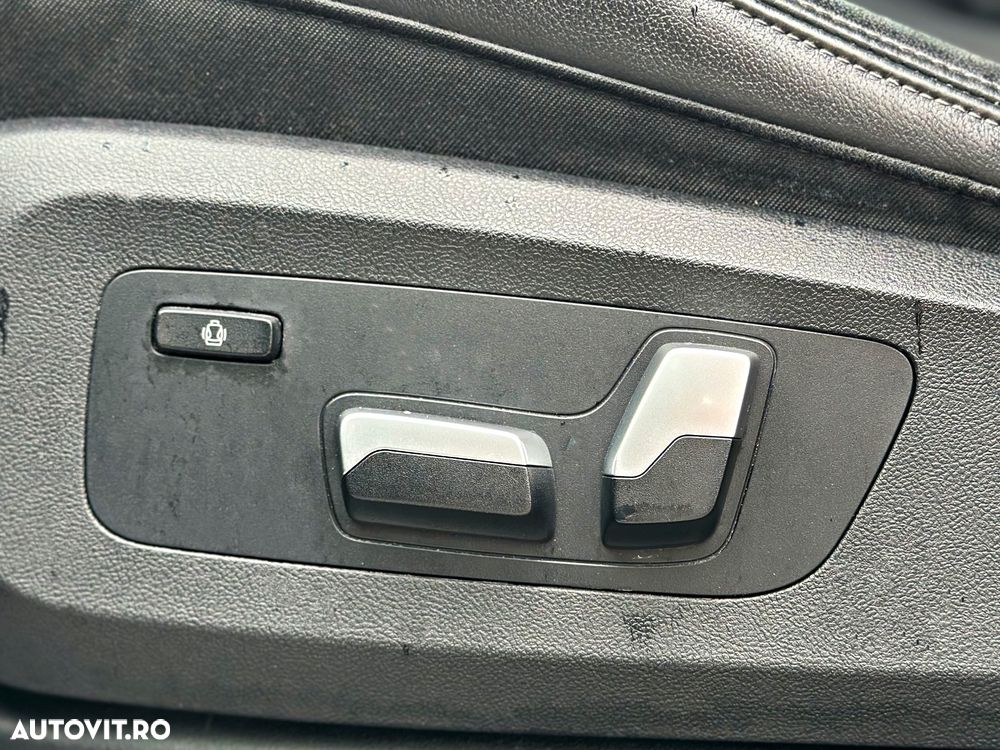 BMW X5 xDrive45e - 32