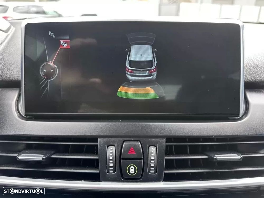 BMW 218 Active Tourer d Line Sport - 51