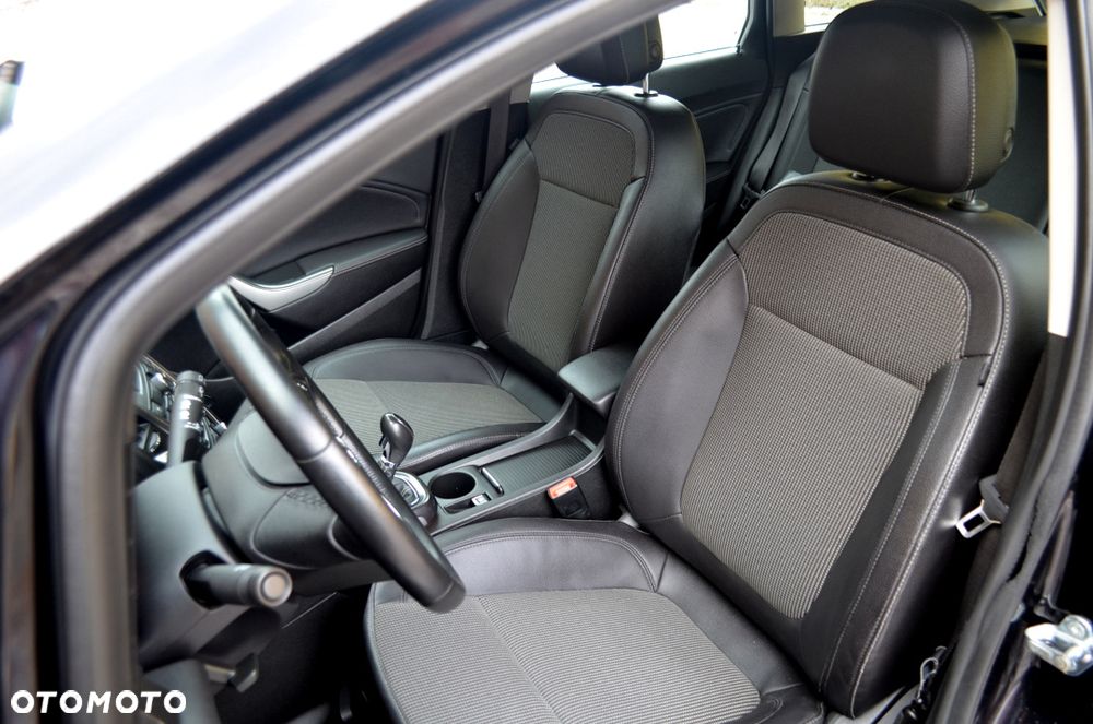 Opel Astra 1.4 T Cosmo - 18