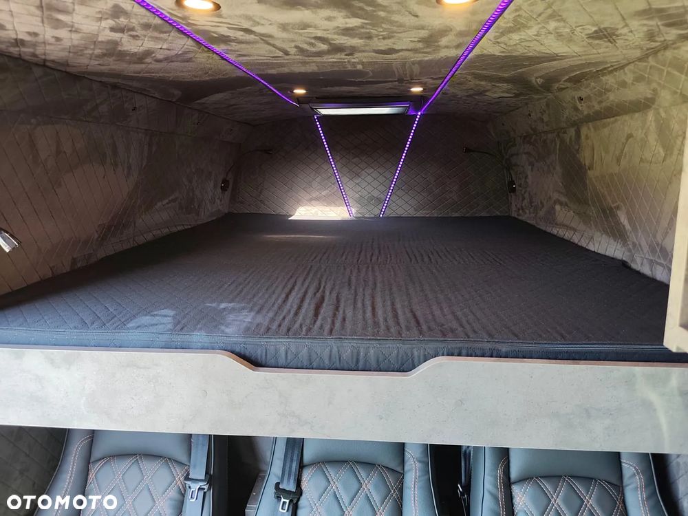 Iveco Daily 35S18 - 28