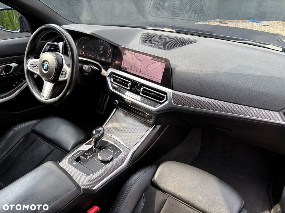 BMW Seria 3 320d xDrive Edition M Sport Shadow - 33