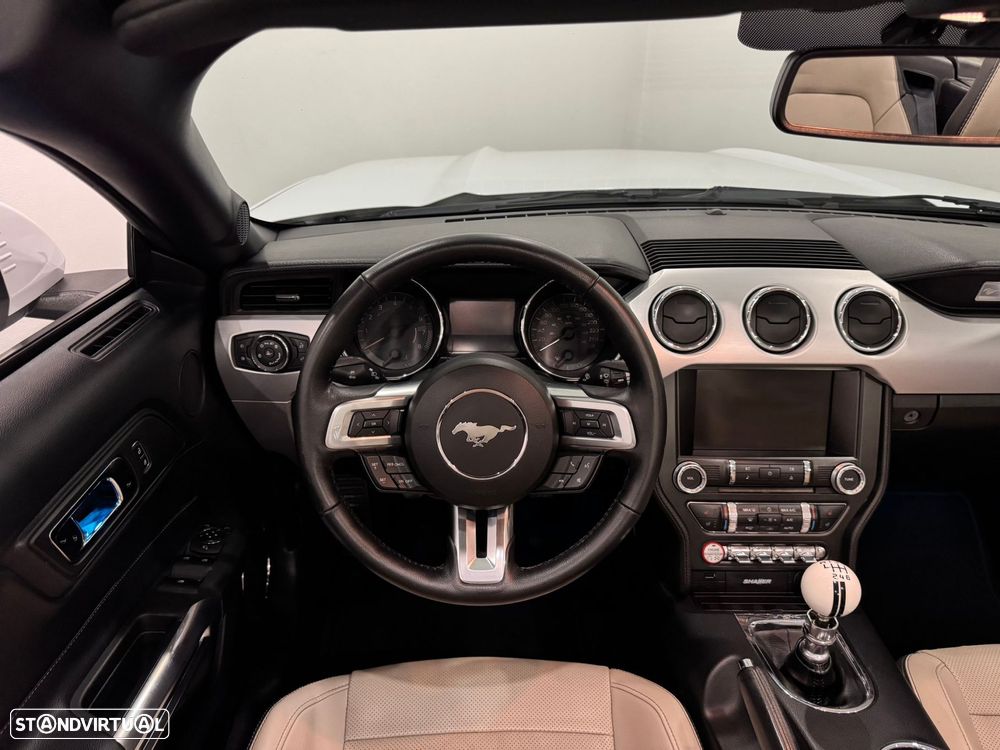 Ford Mustang 2.3i EcoBoost - 14