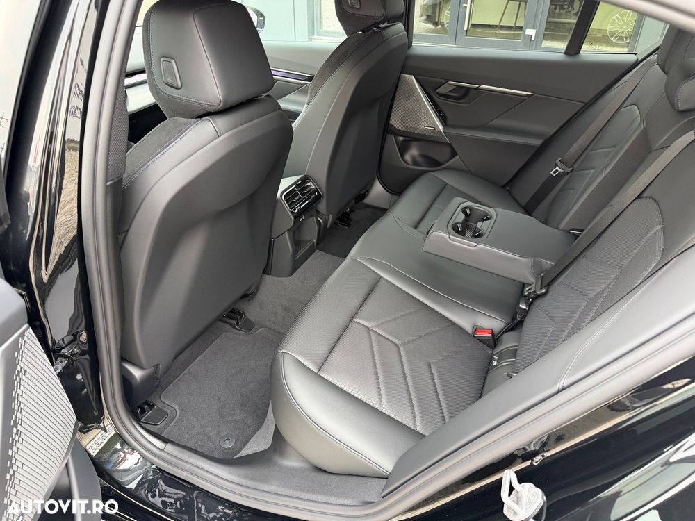 BMW Seria 5 520d AT MHEV - 11