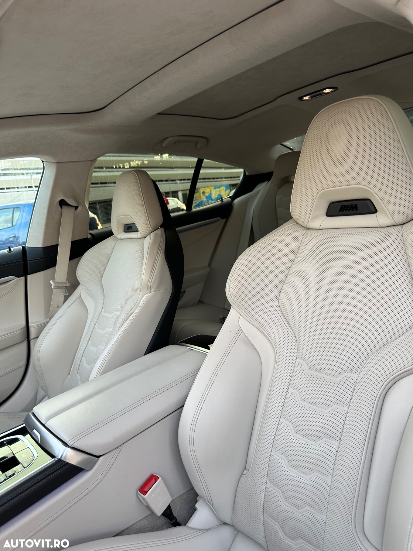 BMW Seria 8 840i xDrive AT - 14
