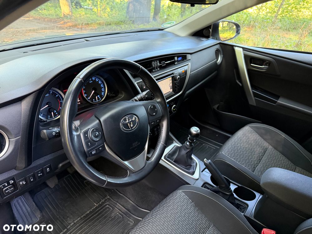Toyota Auris 1.6 Valvematic START Edition - 10