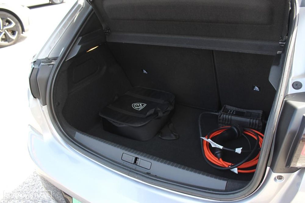 Peugeot e-208 50 kWh GT Line - 12