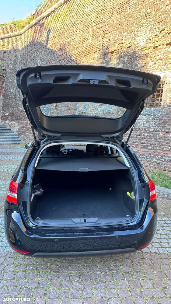 Peugeot 308 - 9